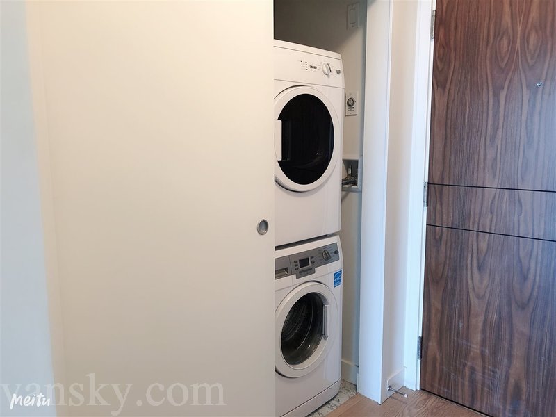 190910195513_7. Washer Dryer.jpg